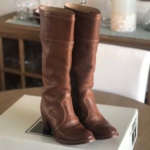 Frye Jane 14L Stitch in Taupe Size 10